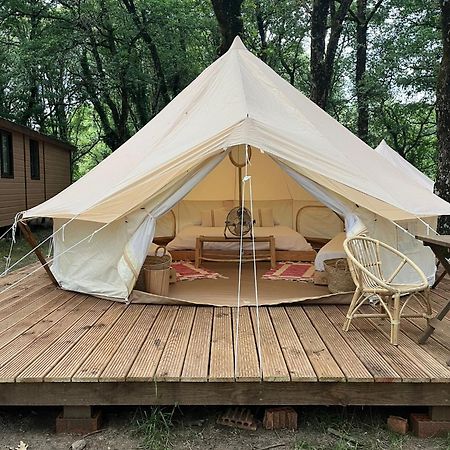 Camping Vila De Саррия Екстериор снимка