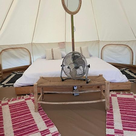 Camping Vila De Саррия Екстериор снимка