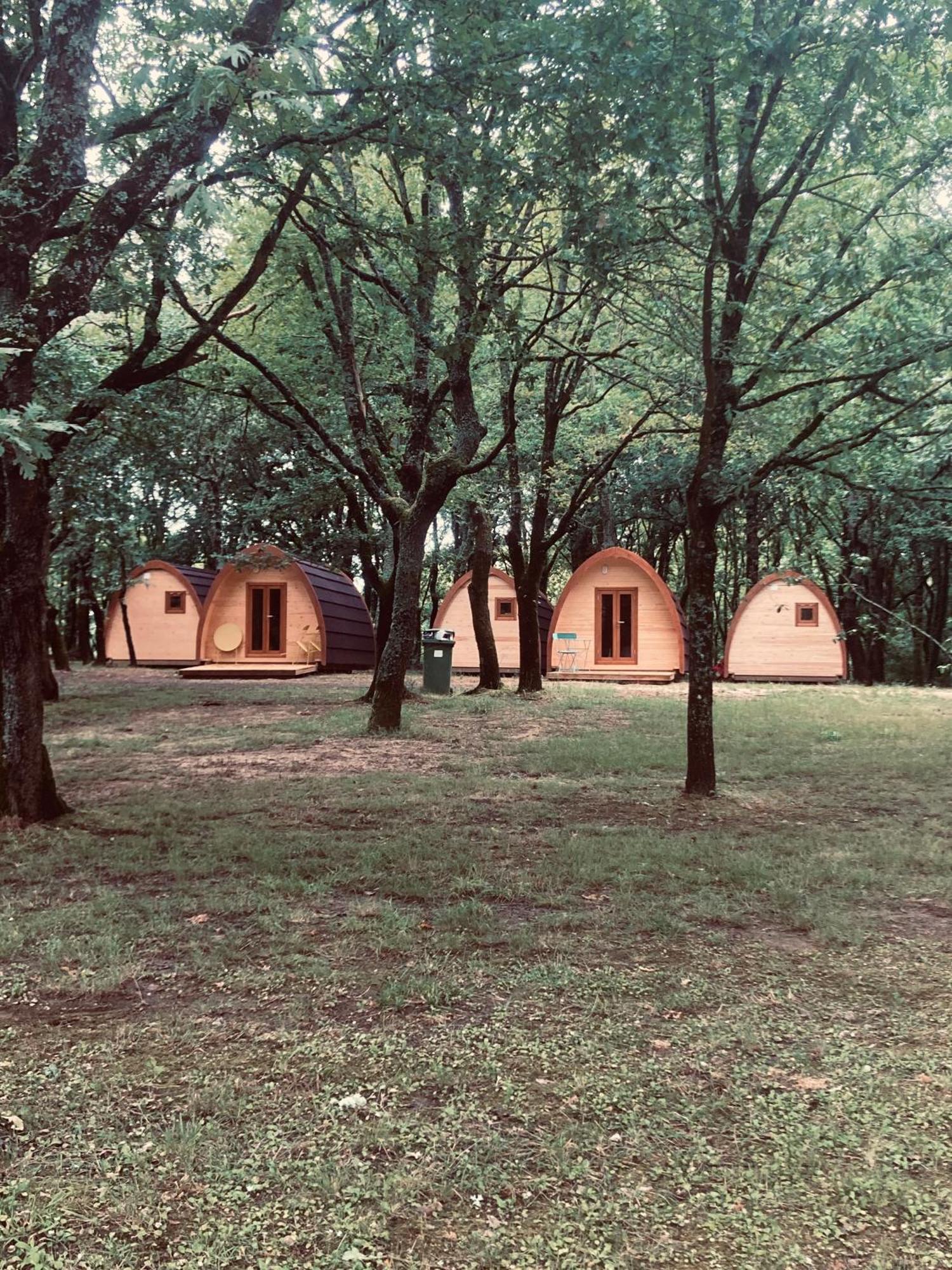 Camping Vila De Саррия Стая снимка