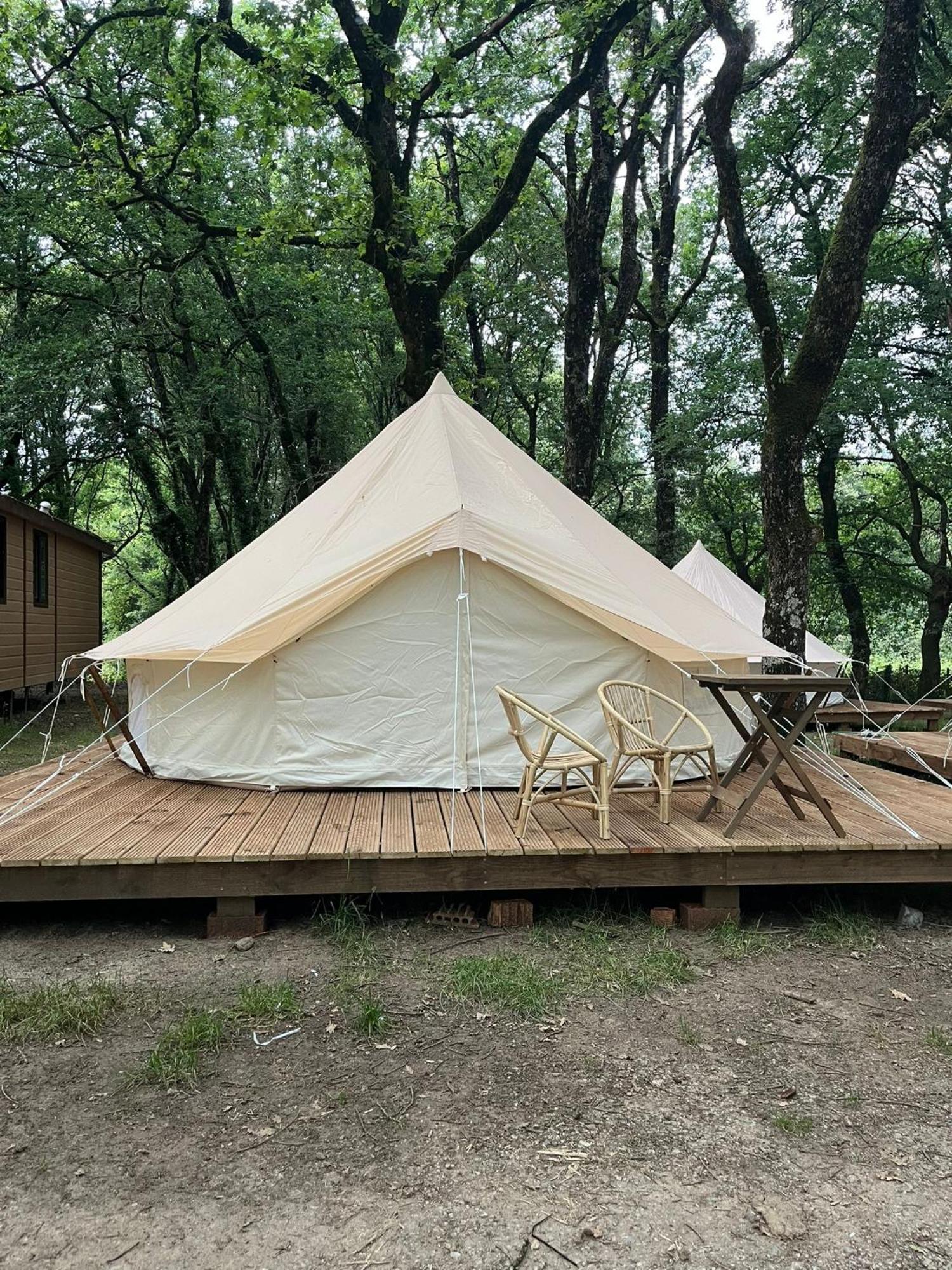 Camping Vila De Саррия Екстериор снимка